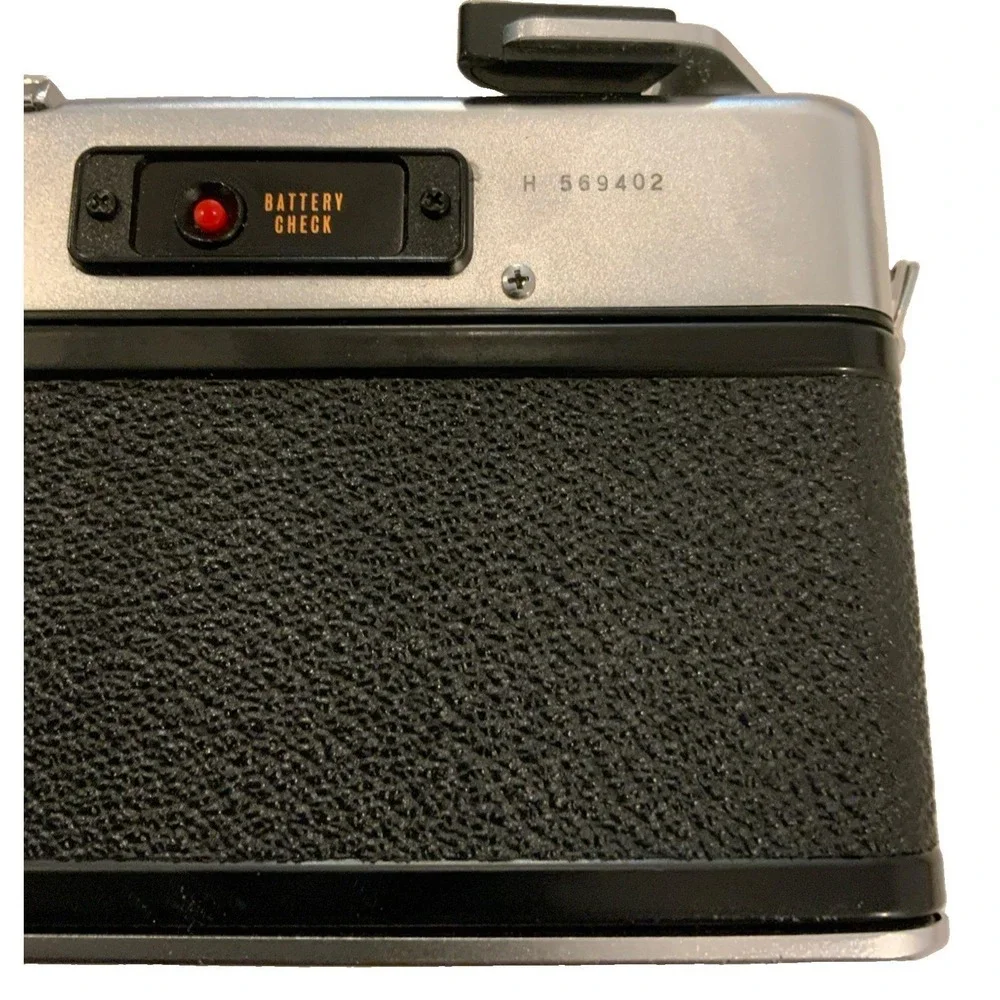 Yashica Electro 35 GSN Rangefinder Film Camera Color-Yashinon DX 45mm f1.7 Lens